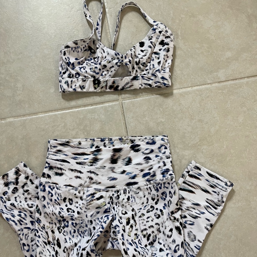 Varley snow leopard set